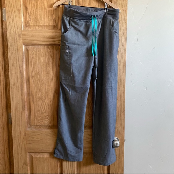 Figs Technical Collection Scrub Pants - Picture 6 of 8
